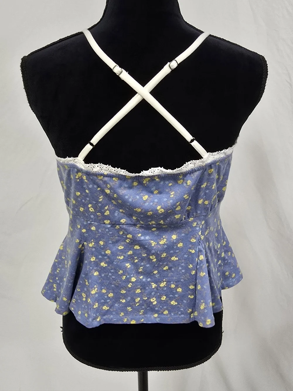 Free People women L Sammi floral camisole, adjustable spaghettis straps - Picture 9 of 10